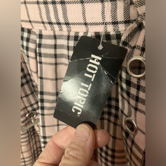 Hot Topic plaid skirt in size large & pink in color. NWT. See pictures - Picture 3 of 9